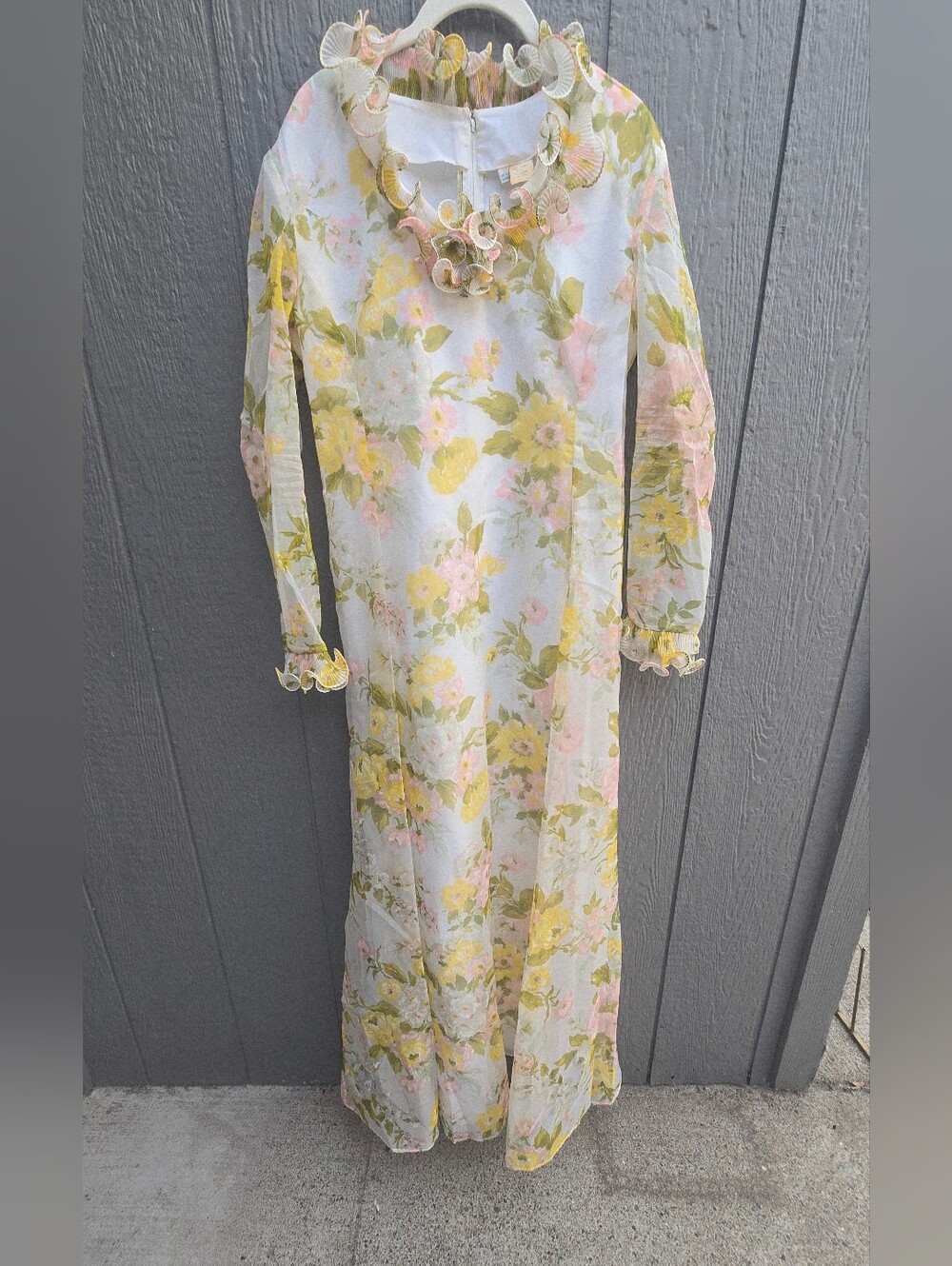 Vintage 60's Yellow Floral Long Sleeved Dress